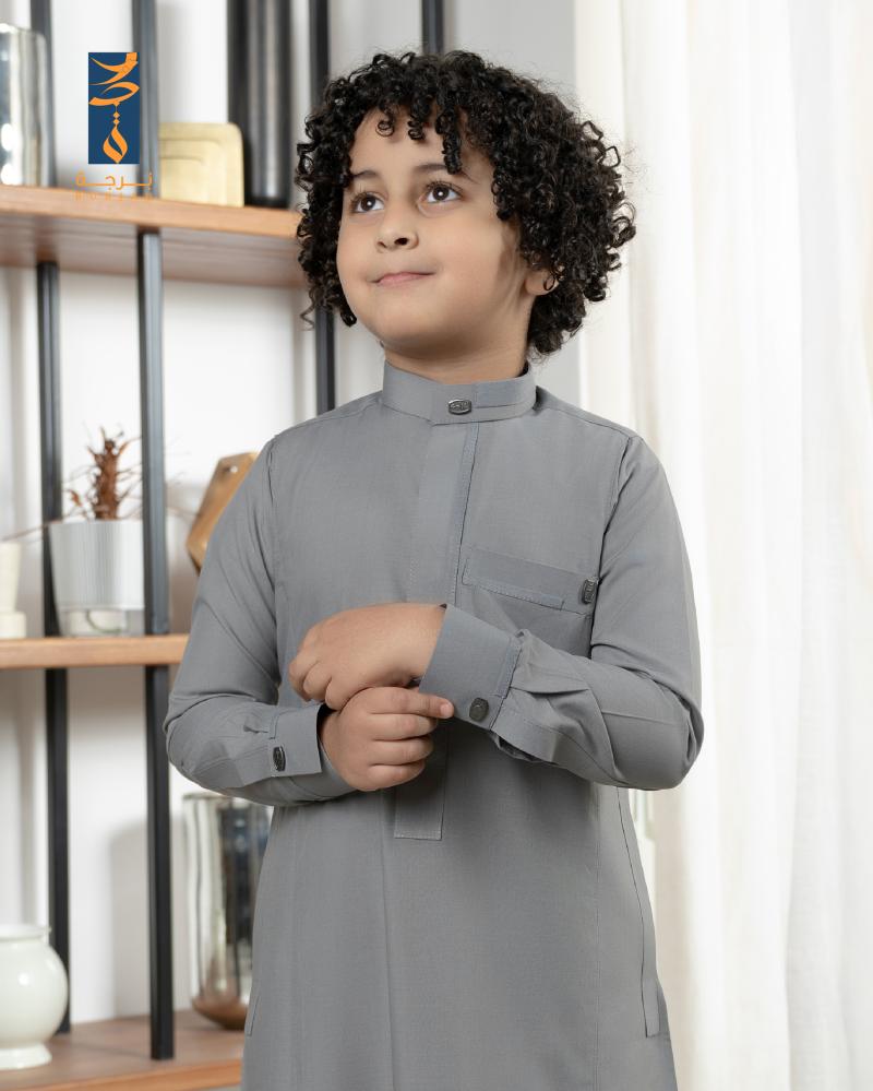 ثوب الهيبة رصاصي